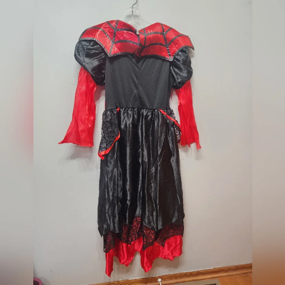Vampire Queen Costume Large 12 - 14 Halloween Red Black‎ Youth B996